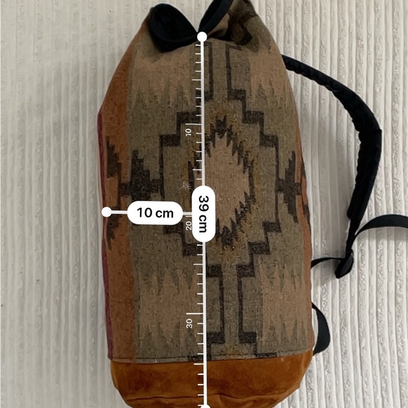 Pendleton Wool Duffle Sling Crossbody Bag - Picture 6 of 9